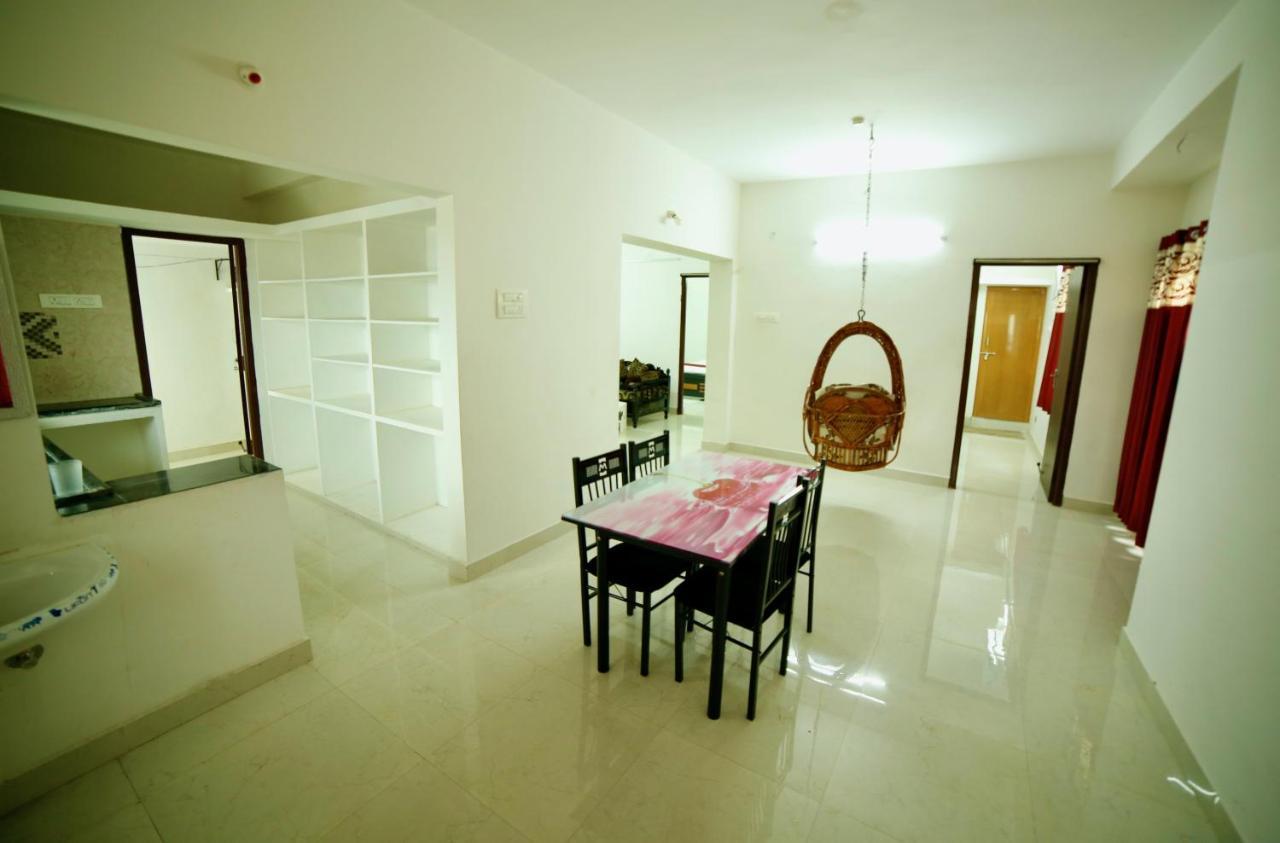 Truelife Homestays - Alamelu Avenue - Fully Furnished Ac 2Bhk Apartments In Tirupati - Walkable To Restaurants & Super Market - Fast Wifi - Kitchen - Easy Access To Airport, Railway Station, Sri Padmavathi & Tirumala Temple Eksteriør bilde
