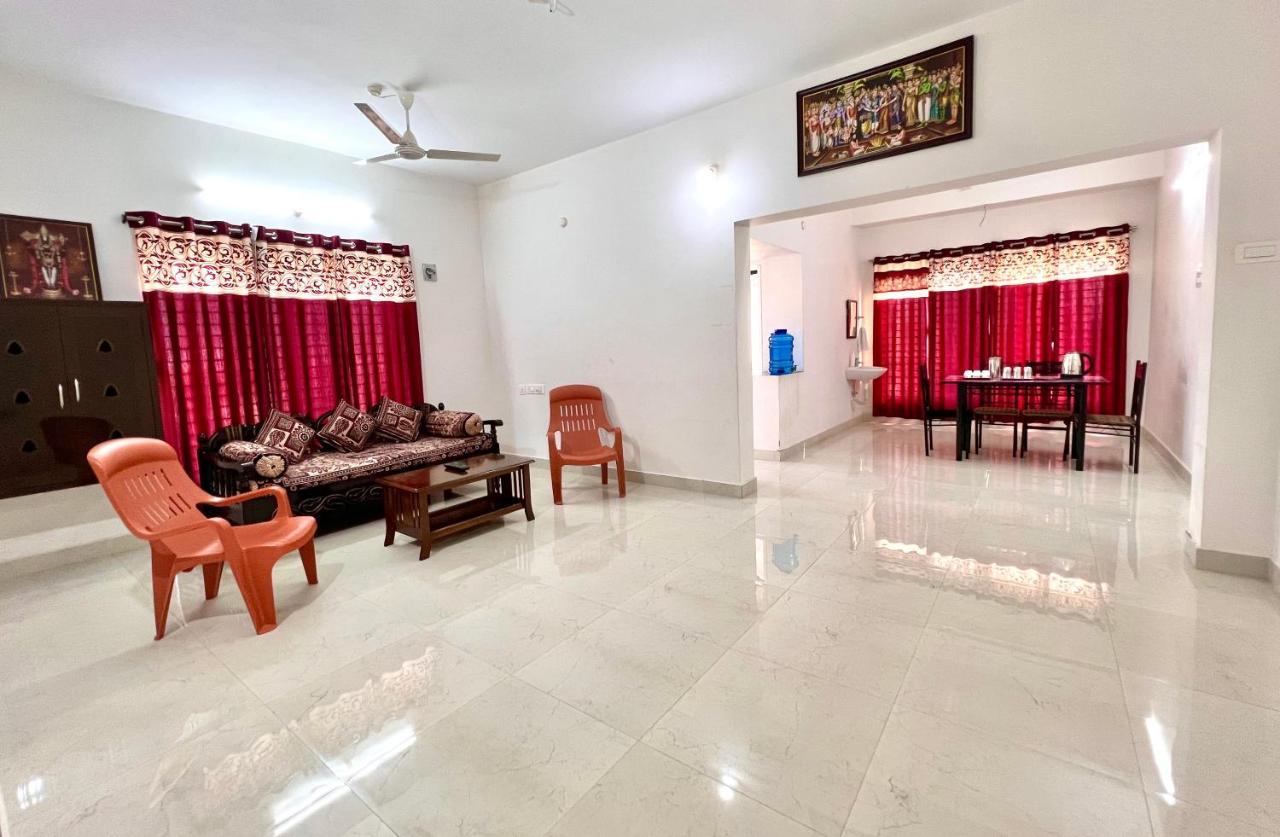 Truelife Homestays - Alamelu Avenue - Fully Furnished Ac 2Bhk Apartments In Tirupati - Walkable To Restaurants & Super Market - Fast Wifi - Kitchen - Easy Access To Airport, Railway Station, Sri Padmavathi & Tirumala Temple Eksteriør bilde